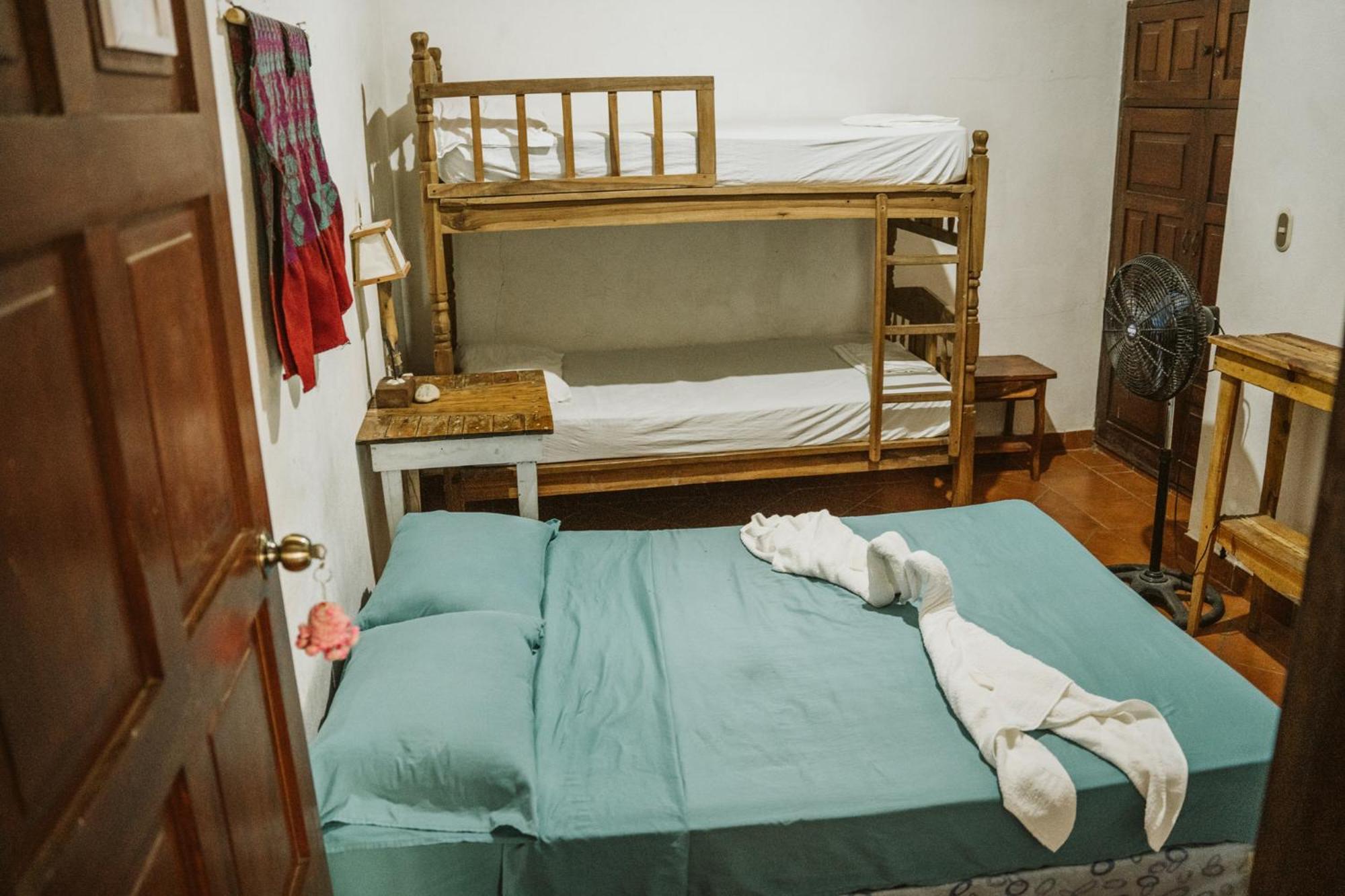 Caracolito Hostel Las Penitas Bagian luar foto